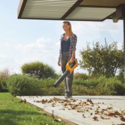 Stiga BL 100e Kit  20V 1 x 4.0Ah Li-Ion E-Power  Cordless Blower