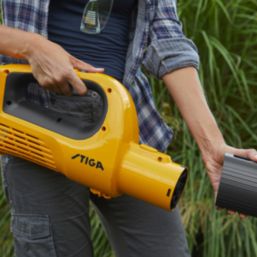 Stiga BL 100e Kit  20V 1 x 4.0Ah Li-Ion E-Power  Cordless Blower