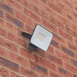 Brackenheath iSpot G3 Frameless Indoor & Outdoor LED Floodlight Black 50W 5500lm