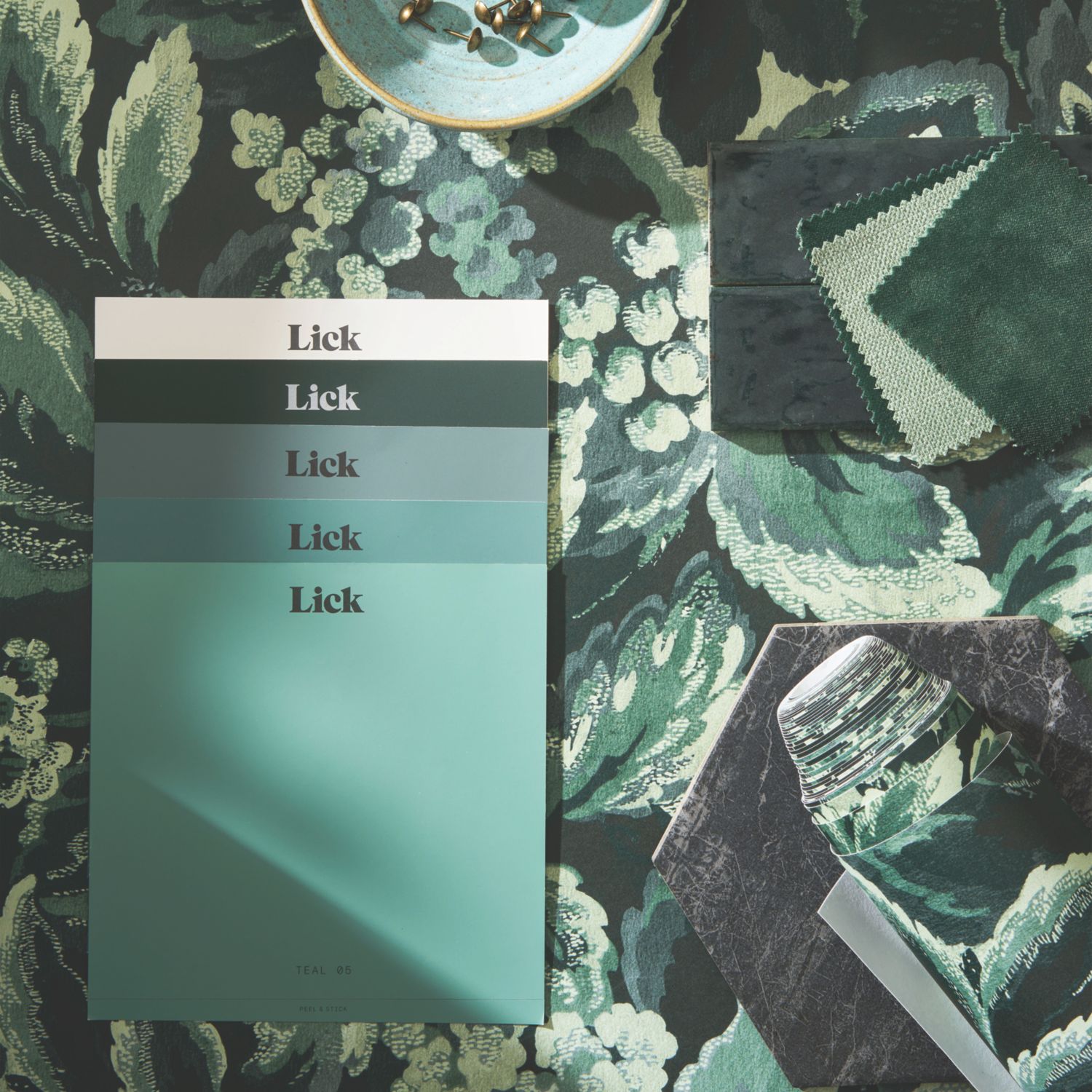 LickPro Green Foliage 01 Wallpaper Roll 70cm x 10m (746KT)