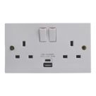 Essentials  13A 2-Gang 2-Pole Switched Socket + 3.1A 15W 2-Outlet Type A & C USB Charger White with White Inserts