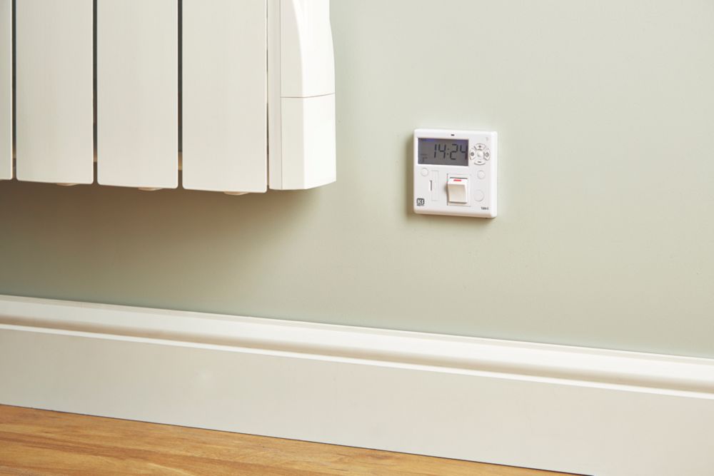 Greenbrook T205-SCR Surface Mounted Digital 7-Day Fused Timer Spur