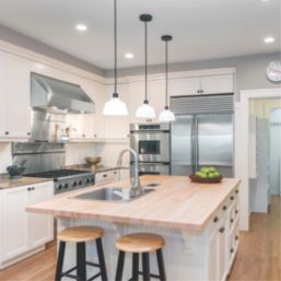 Luceco FType Ultra Flat Fixed  Fire Rated LED Downlight Dim to Warm & CCT  White 4-6W 675/690lm