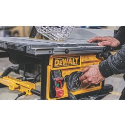 Screwfix dewalt store table saw