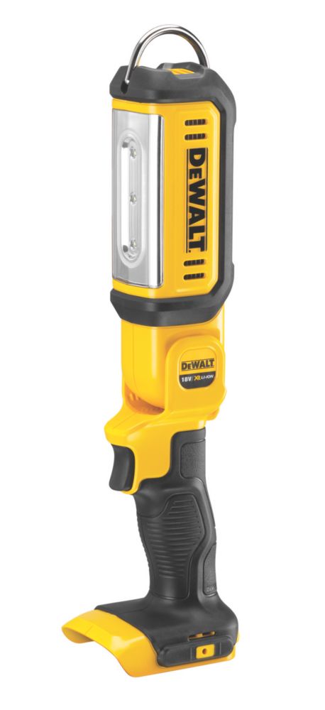 Dewalt store magnetic flashlight