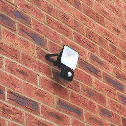Brackenheath iSpot G3 Frameless Indoor & Outdoor LED Floodlight With PIR Sensor Black 20W 2200lm