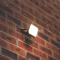 Brackenheath iSpot G3 Frameless Indoor & Outdoor LED Floodlight Black 10W 1100lm