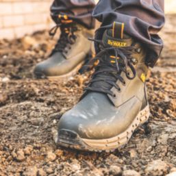 DEWALT Napa Size 9  Olive   Safety Boots