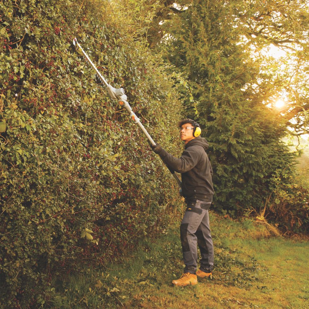 Titan cordless hedge deals trimmer