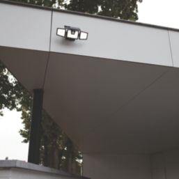 Lutec Briti Outdoor LED Solar-Powered Floodlight With PIR Sensor Black 750lm