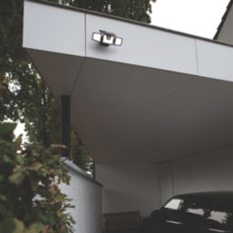 Lutec Briti Outdoor LED Solar-Powered Floodlight With PIR Sensor Black 750lm