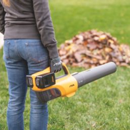 Stiga BL 300e Kit  40V 2 x 4.0Ah Li-Ion E-Power  Cordless Blower