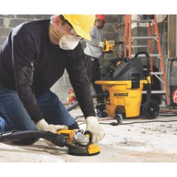 Dewalt concrete grinder with deals vacuum attachment