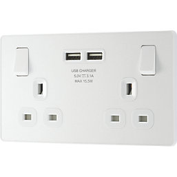 British General Evolve 13A 2-Gang SP Switched Socket + 3.1A 2-Outlet Type A USB Charger Pearlescent White with White Inserts
