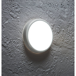 Knightsbridge BT Indoor & Outdoor Maintained or Non-Maintained Switchable Emergency Round LED Bulkhead White 20W 1730 - 1930lm