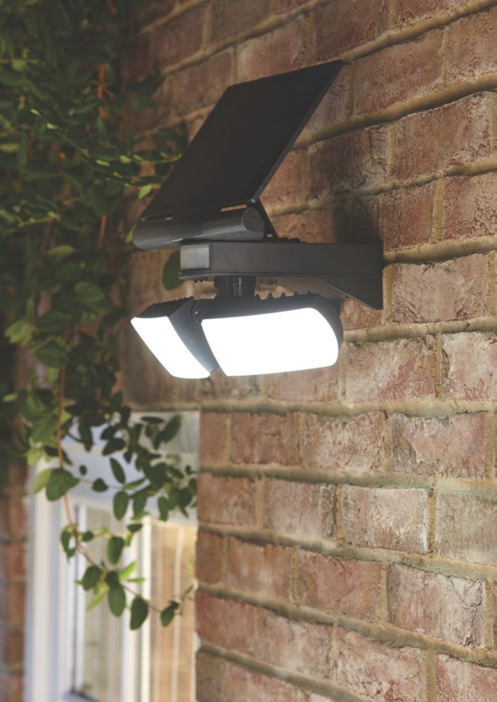 Security lights deals at screwfix