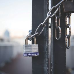 Master Lock 3EURDLF   Water-Resistant   Padlock  Steel 40mm