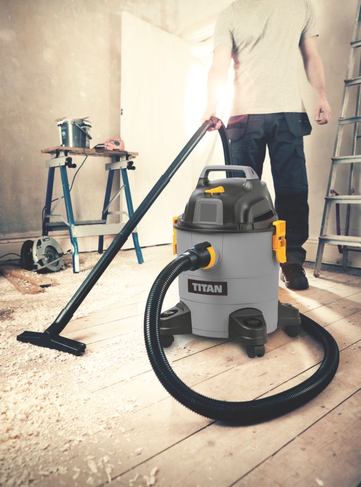 Karcher WD 3 Multi-Purpose 4.5 Gal. Wet-Dry Shop Vacuum Cleaner