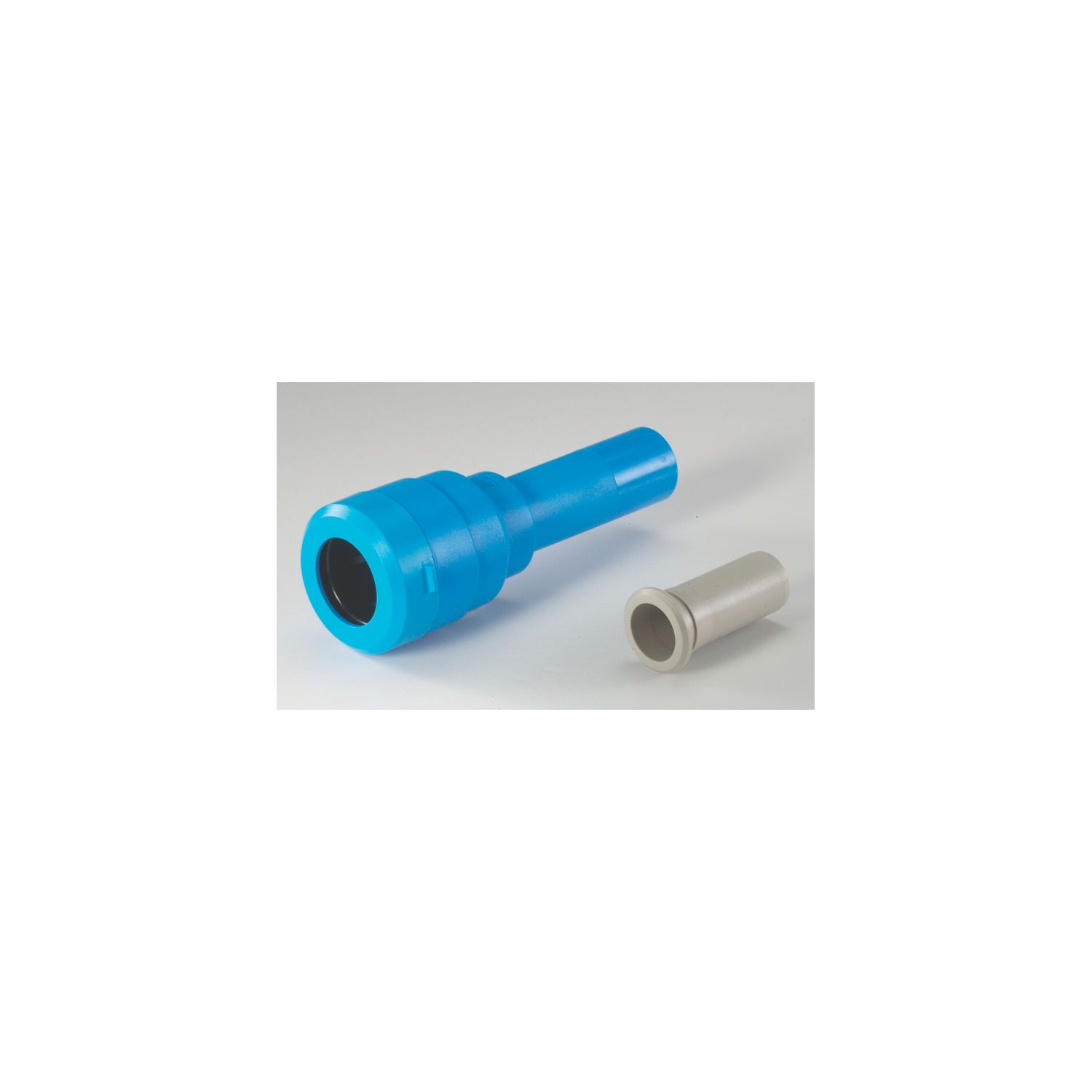 JG Speedfit UGIC02 MDPE Imperial Converter 25mm x 3/4" (82703)