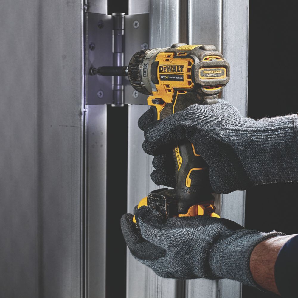 Dewalt sub 2025 compact screwdriver