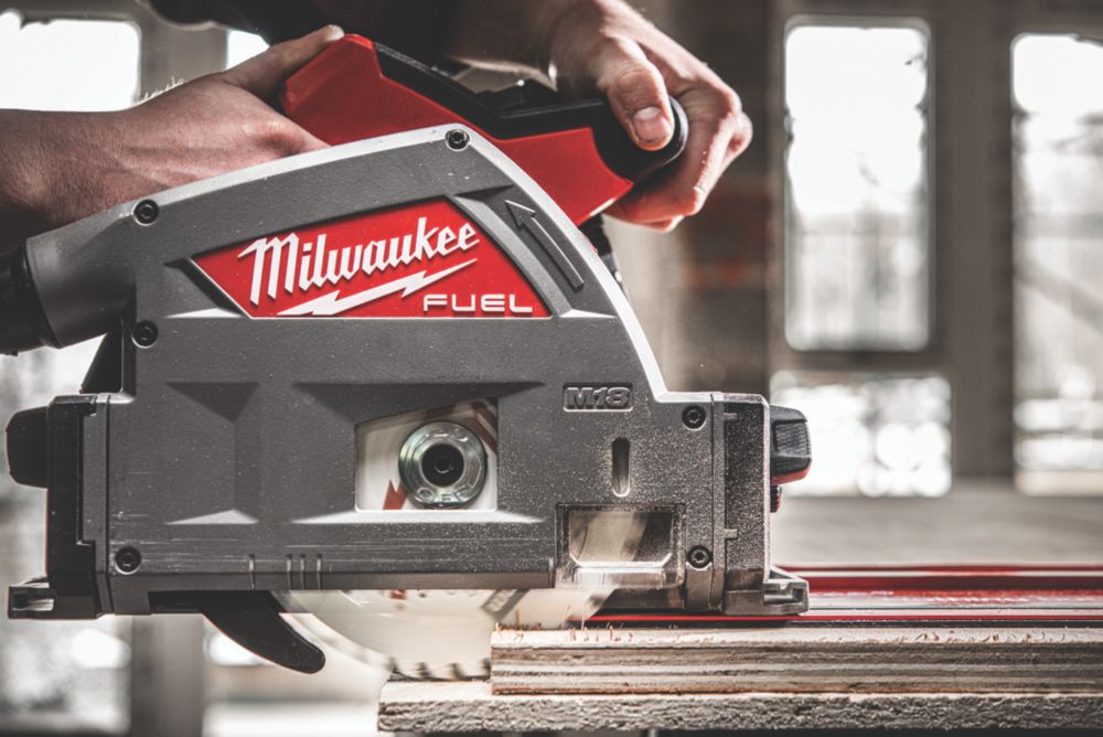 Milwaukee battery powered online table saw