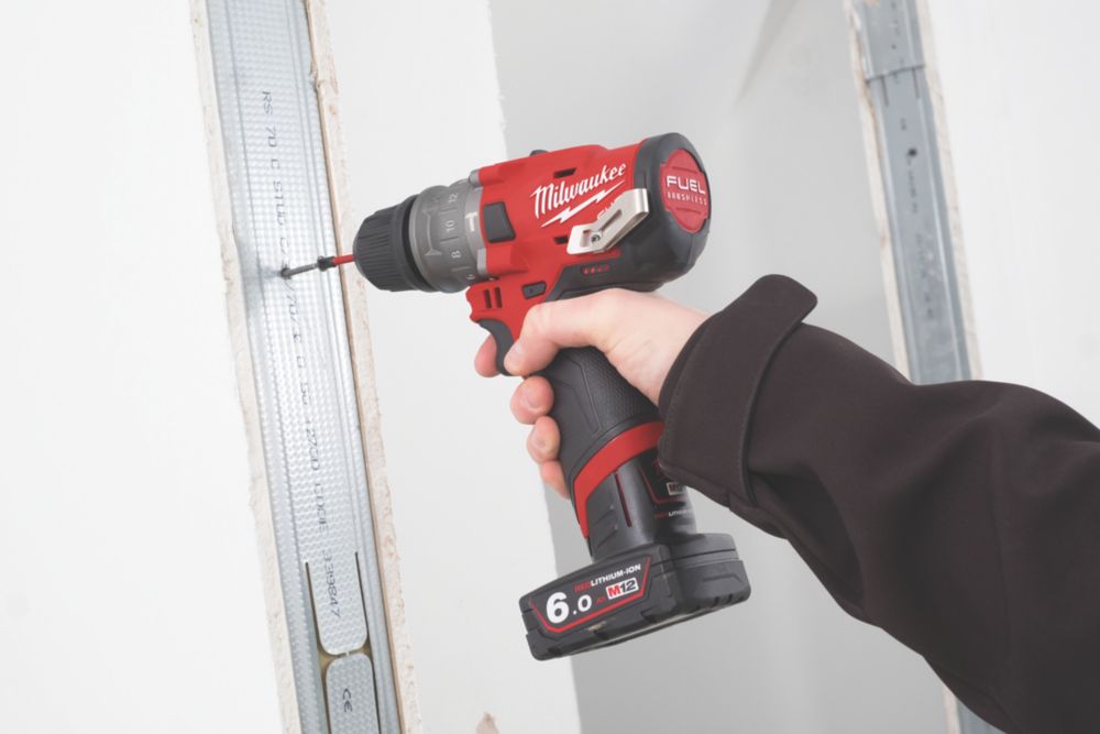 Milwaukee M12 FPDXKIT 602X FUEL 12V 2 x 6.0Ah Li Ion RedLithium