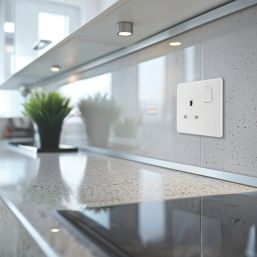 British General 800 Series 13A 1-Gang DP Switched Socket White