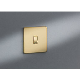 Knightsbridge  10AX 1-Gang 2-Way Light Switch  Polished Brass
