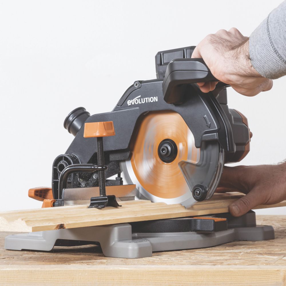 Evolution mitre deals saw screwfix