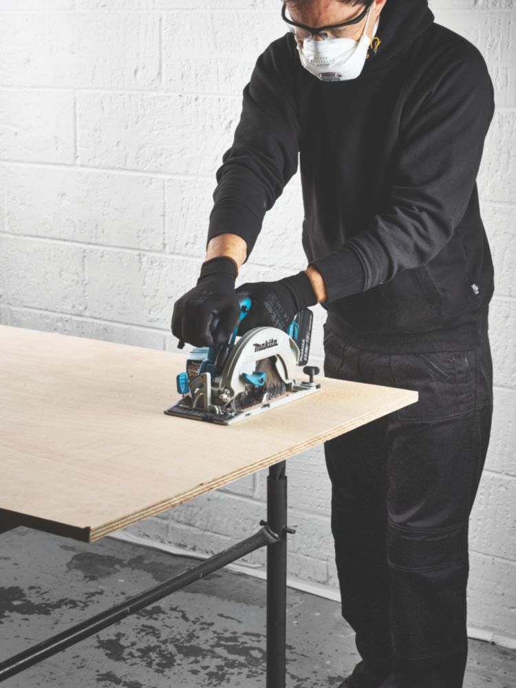 Titan mini online circular saw screwfix