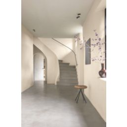 Dulux  2.5Ltr Magnolia Matt Emulsion  Paint