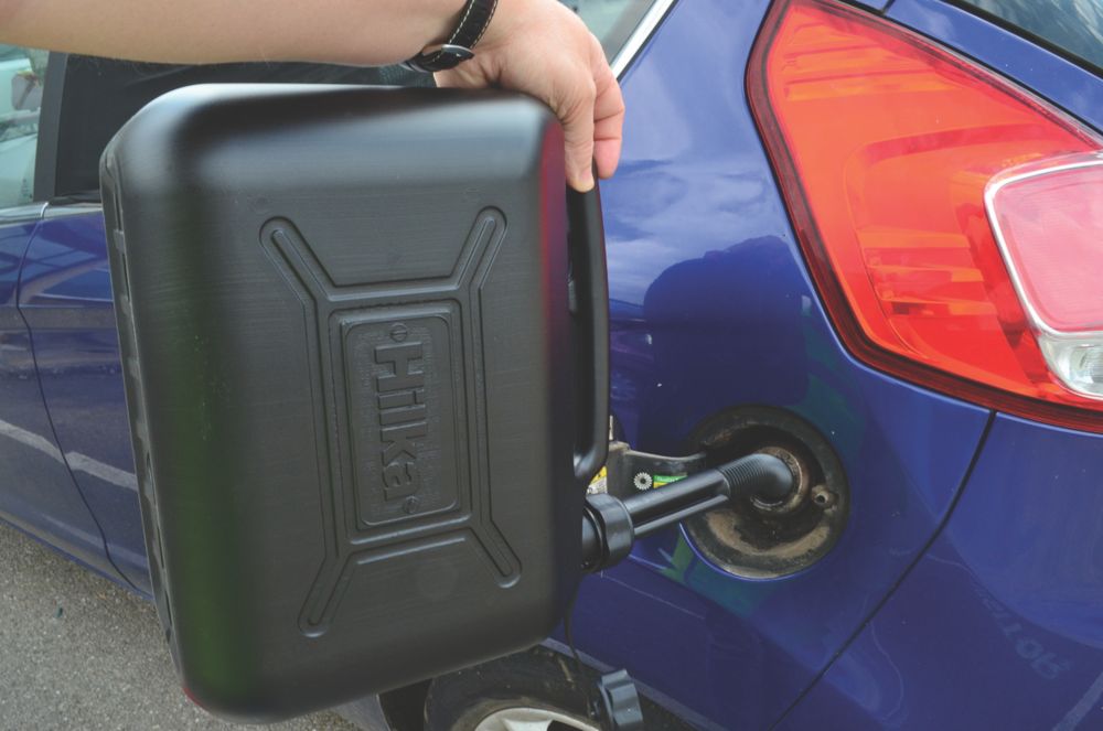 Réservoir Carburant Plastique Vert 10 Litres - Bec Verseur Flexible, Léger Et Robuste - Pour Dépannage Et Transfert - 6