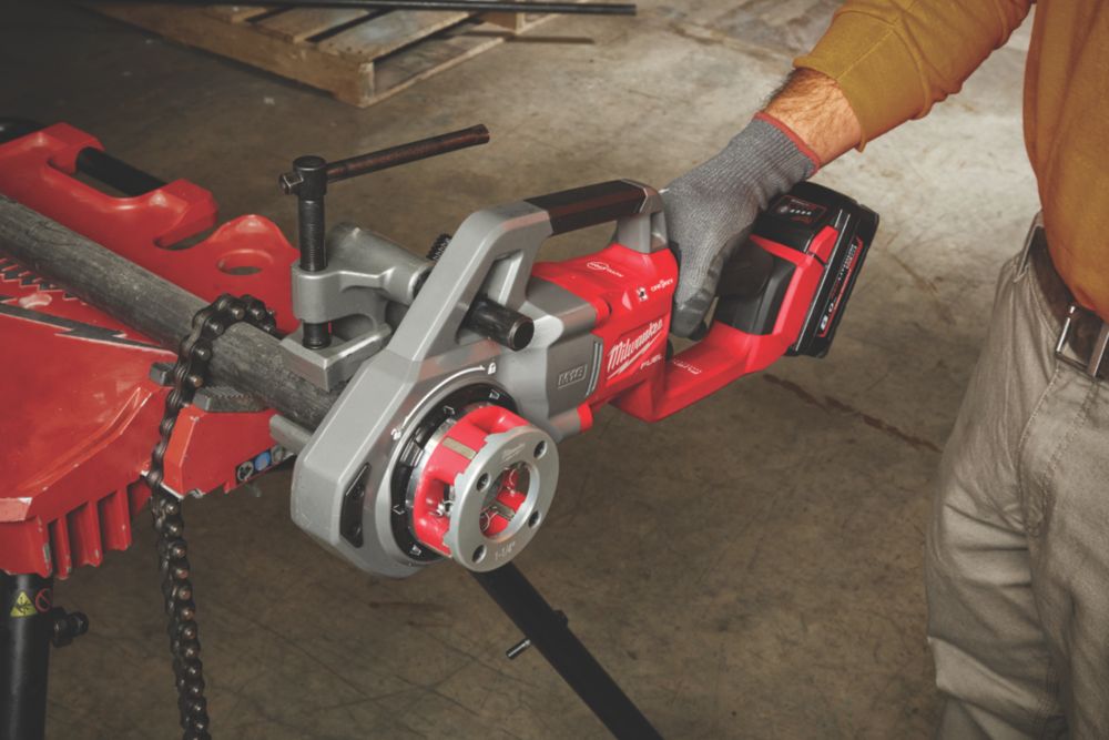 Milwaukee M18FTP114 0c 18V Li Ion RedLithium Brushless Cordless