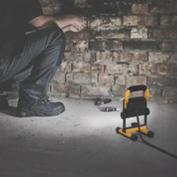 Essentials APW1021-N LED Work Light 10W 1000lm 220-240V