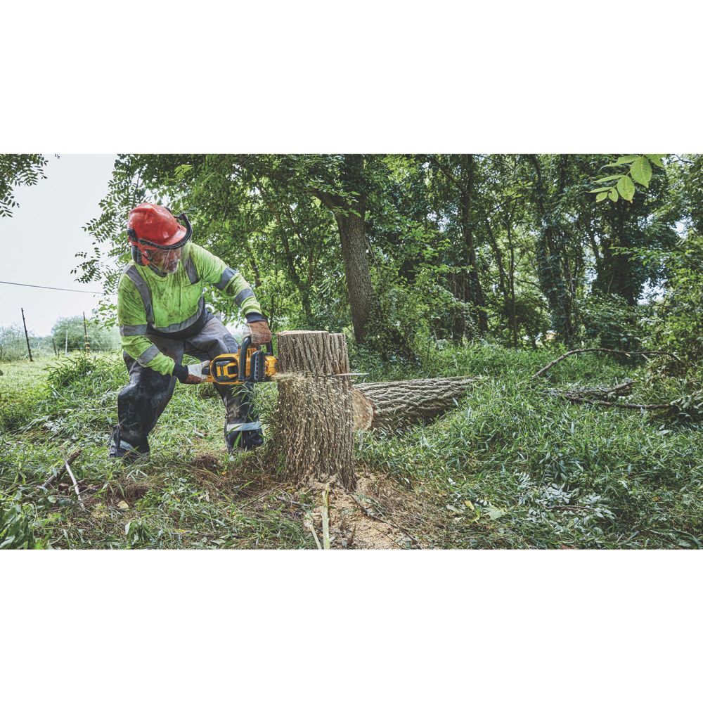 Dewalt chainsaw deals screwfix