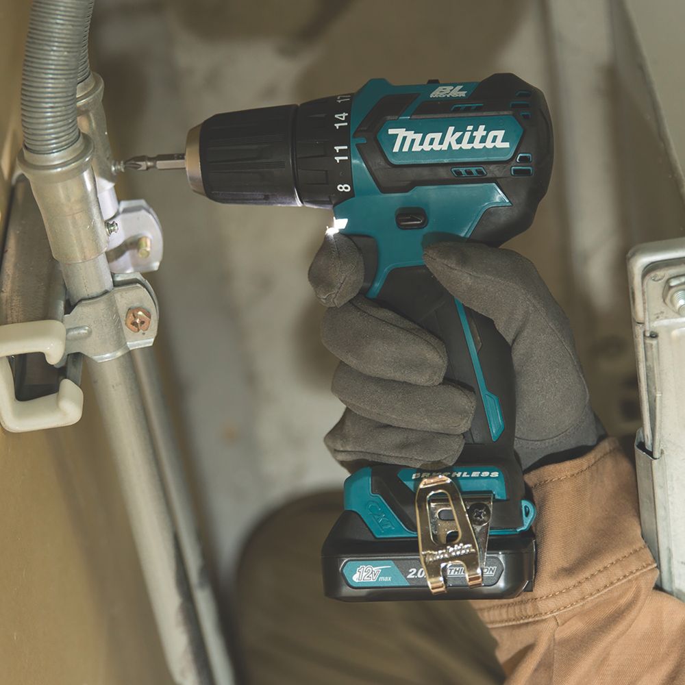 Makita DF333DWAE 12V 2 x 2.0Ah Li Ion CXT Cordless Drill Driver Screwfix