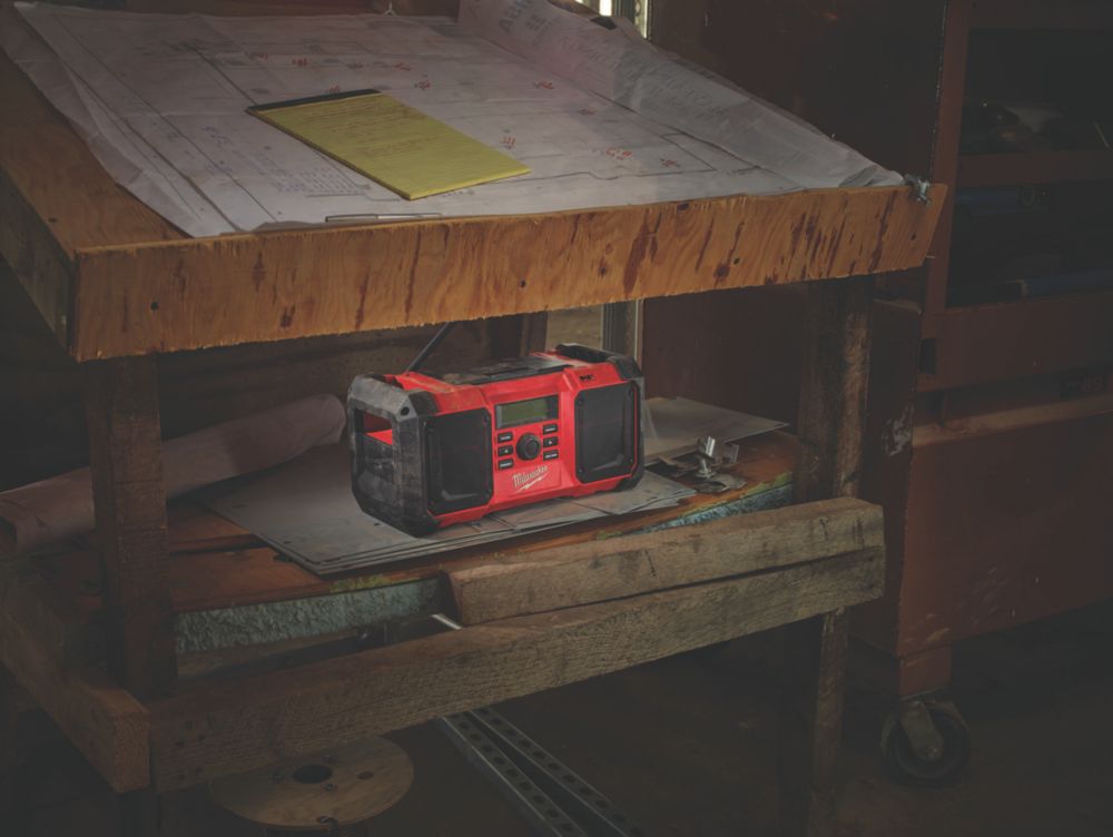 Milwaukee m18 radio online review