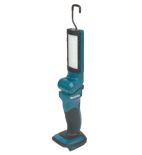 Makita 2024 hoover screwfix