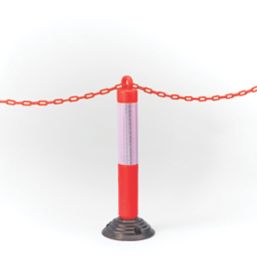 Mottez  High Visibility Bollard with Chain Eye 800mm