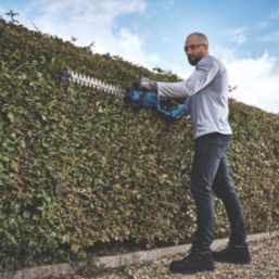 Erbauer  ERI1024GHT 55cm 18V Li-Ion EXT Brushless Cordless Hedge Trimmer - Bare