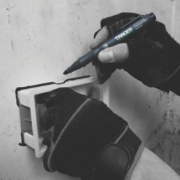 TRACER  Medium Tip Mixed Colours Permanent Marker 3 Piece Set