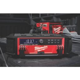 Milwaukee PACKOUT 230V or 18V DAB / AM / FM Site Radio