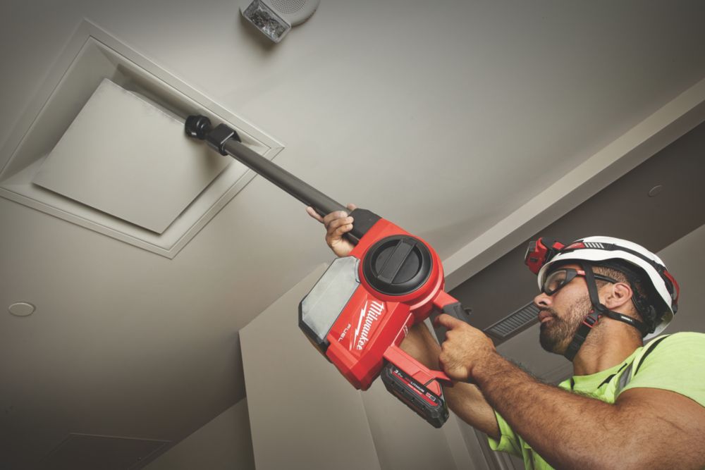 Milwaukee m18 hotsell fuel vacuum