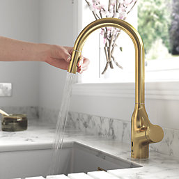 Clearwater Amelio AML10BB Battery-Powered Sensor Tap with Twin Spray Pull-Out  Brushed Brass PVD