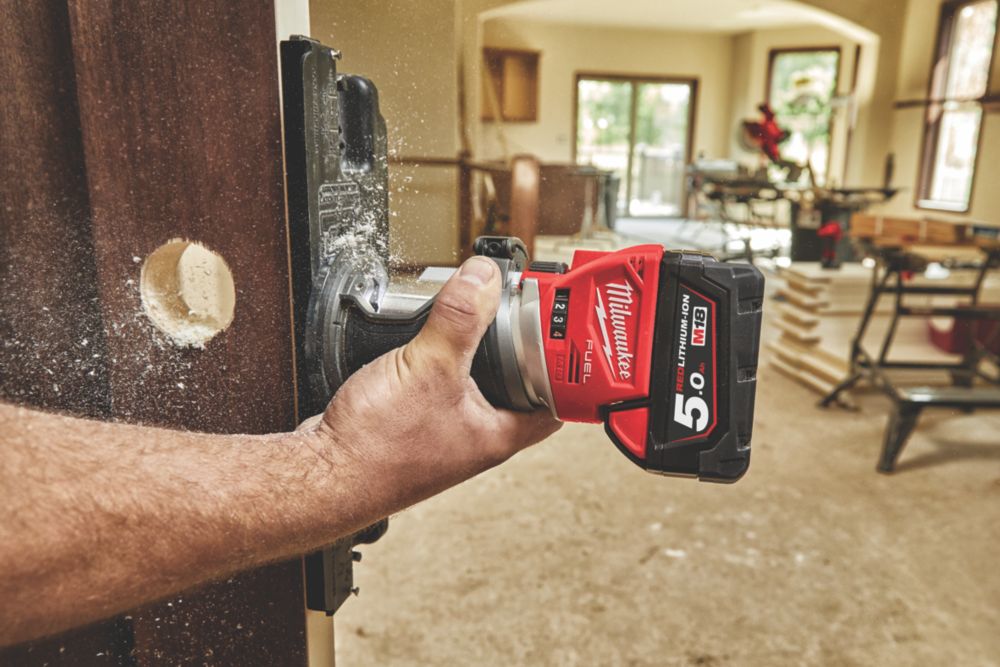 Milwaukee m18 fuel compact shop router