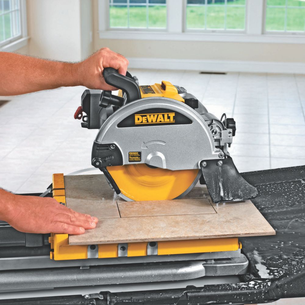 DeWalt D2400-GB 1600W Electric Sliding Table Wet Tile Saw 240V Screwfix