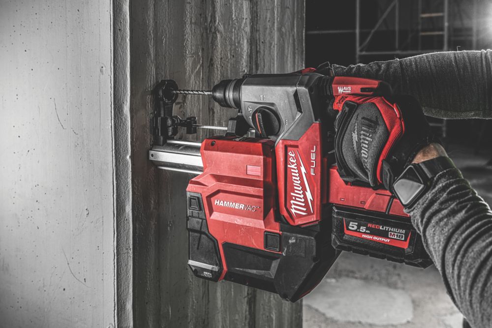 Milwaukee vacuum best sale hammer drill