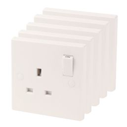 Essentials  13A 1-Gang SP Switched Plug Socket White   5 Pack