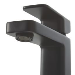 Highlife Bathrooms Fife Matt Black 137mm Cloakroom Lever Mono Basin Mixer Tap  With Clicker Waste