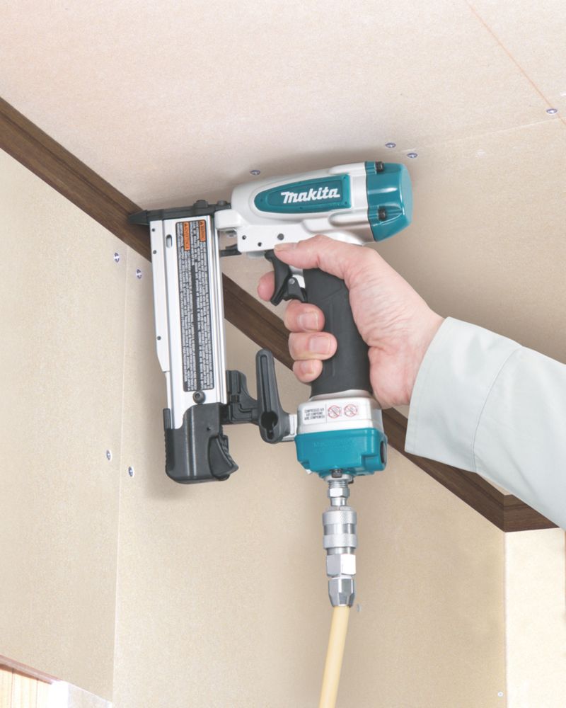 Makita AF353 35mm First Fix Air Pin Nail Gun Screwfix